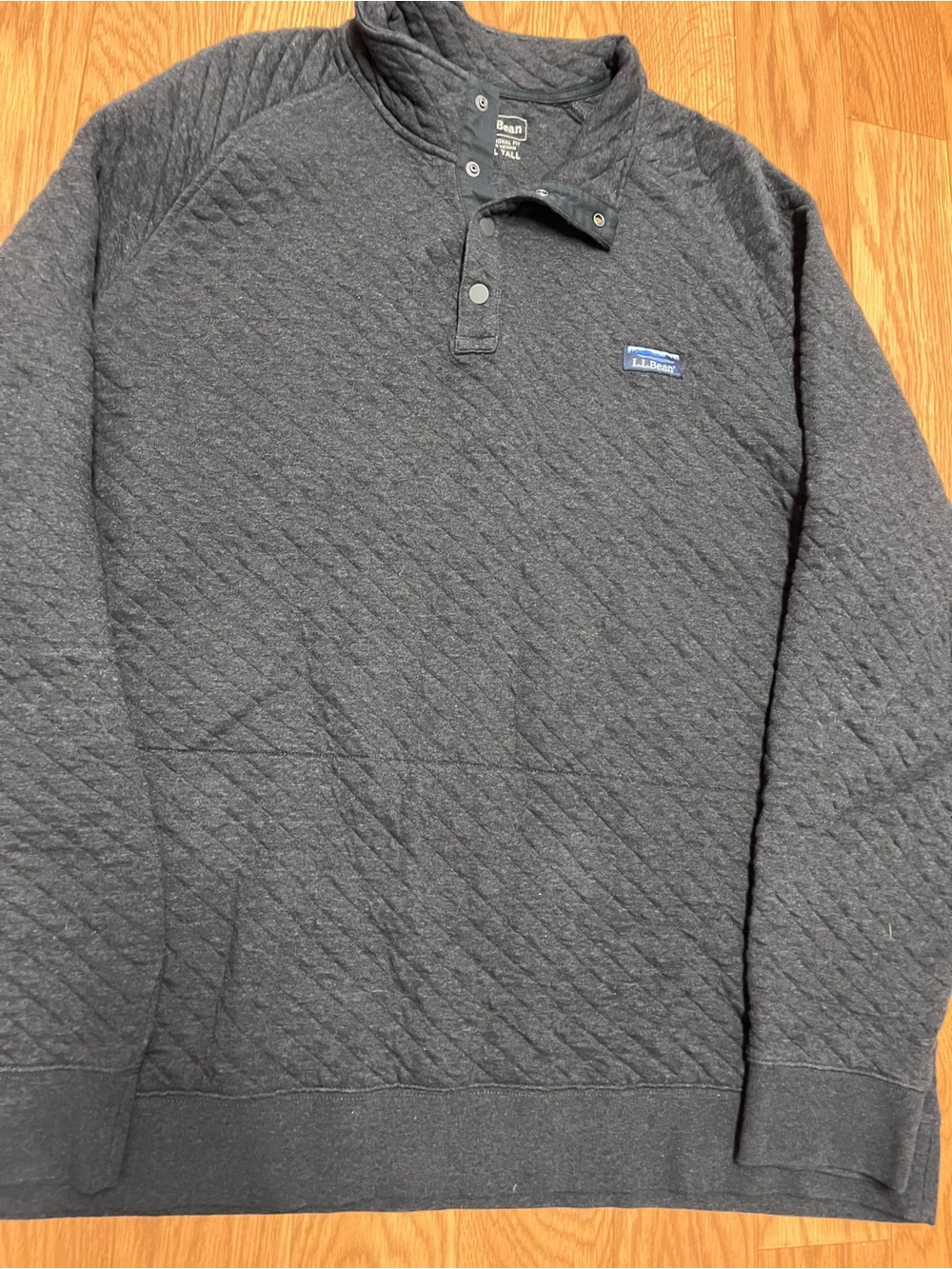 L.L. Bean Men's Dark Gray Quilted Henley Pullover